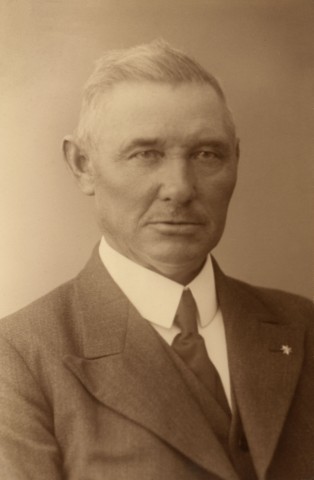 1. Niels Chr Nielsen-Gøgsig 0017ps