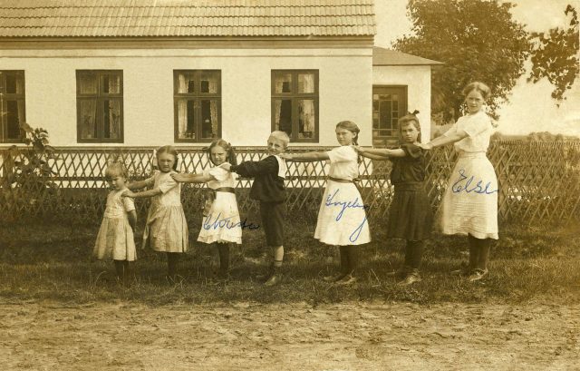 Ingeborg Crista og Else 0004ps